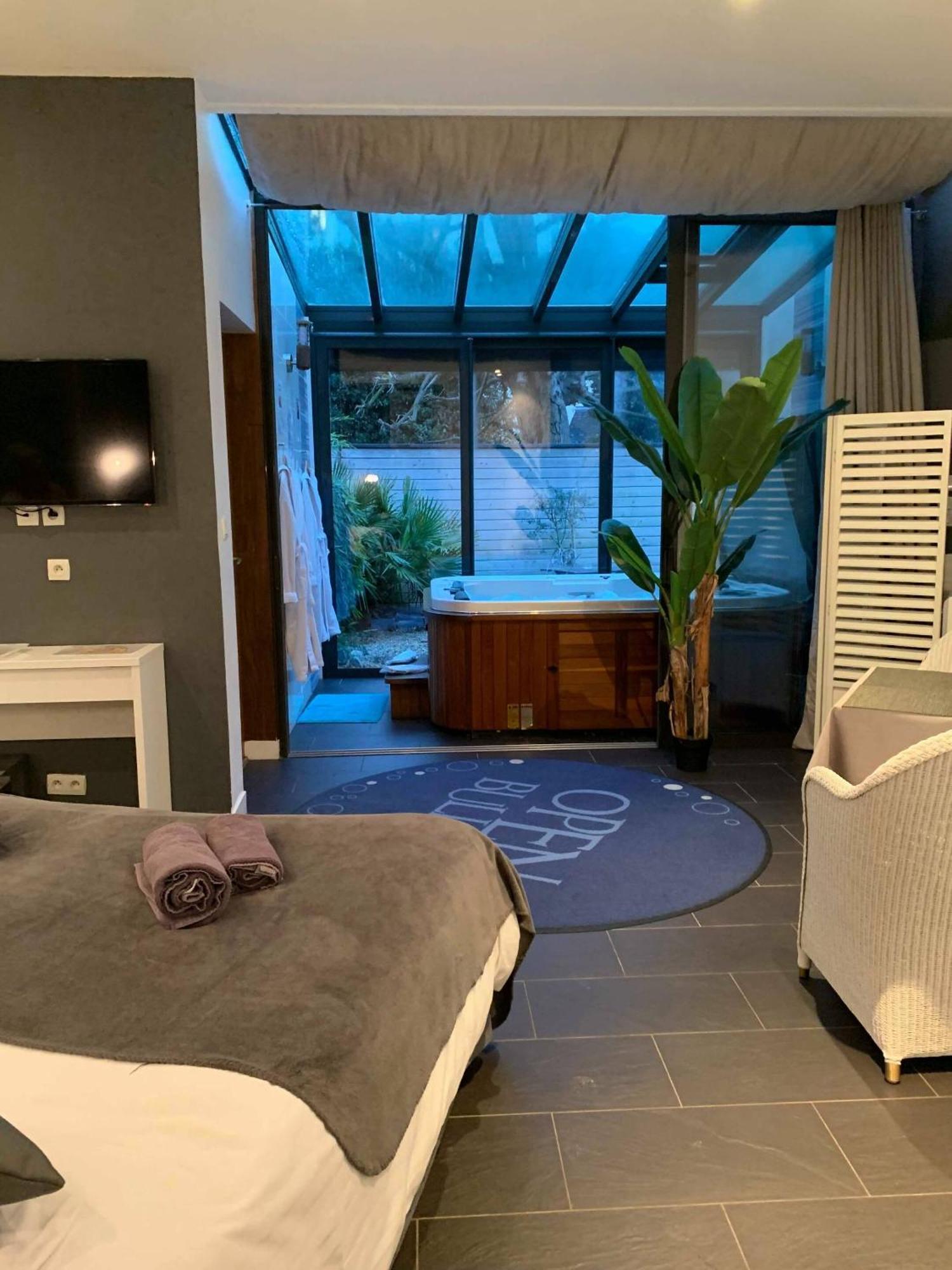 La Villa Cote Cour Dinan Kamer foto